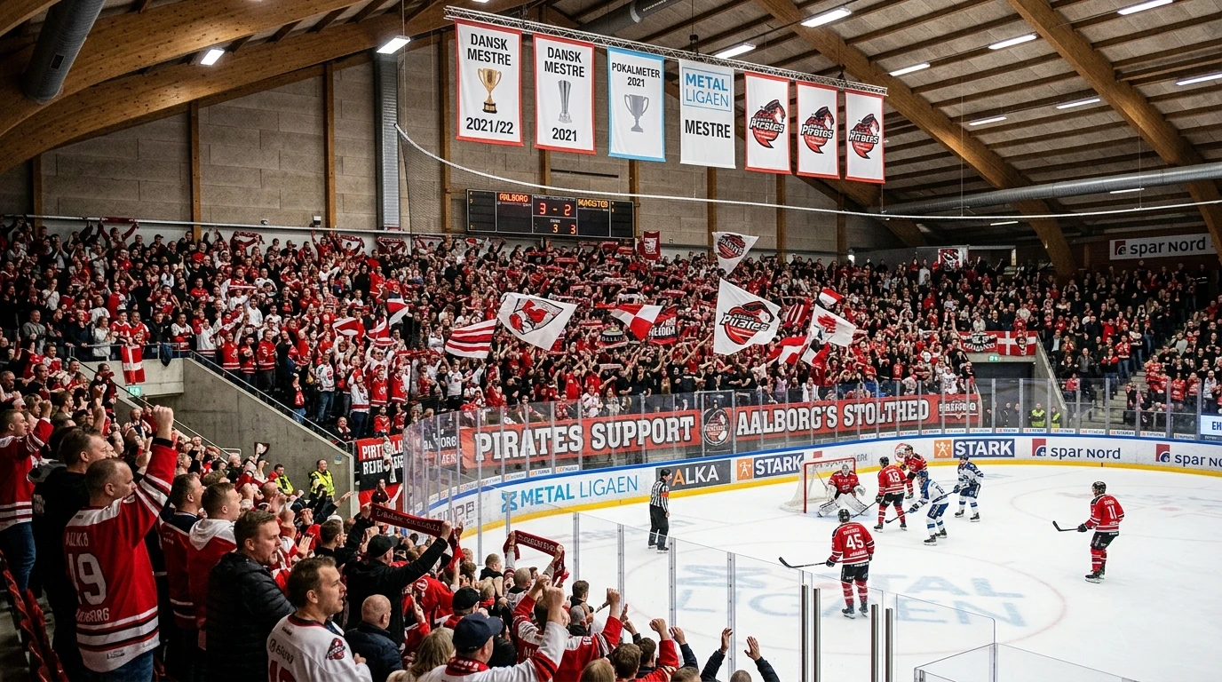 Ishockey arena i Odense med Bulldogs fans der støtter deres hold